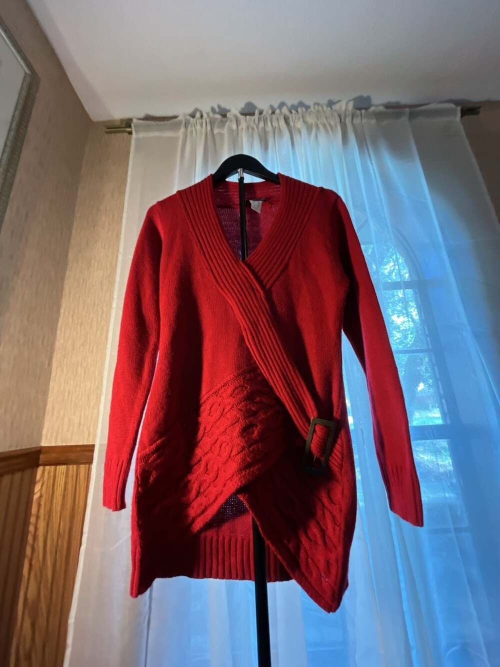 Venus Red Ribbed V-Neck Cardigan Sweater Medium